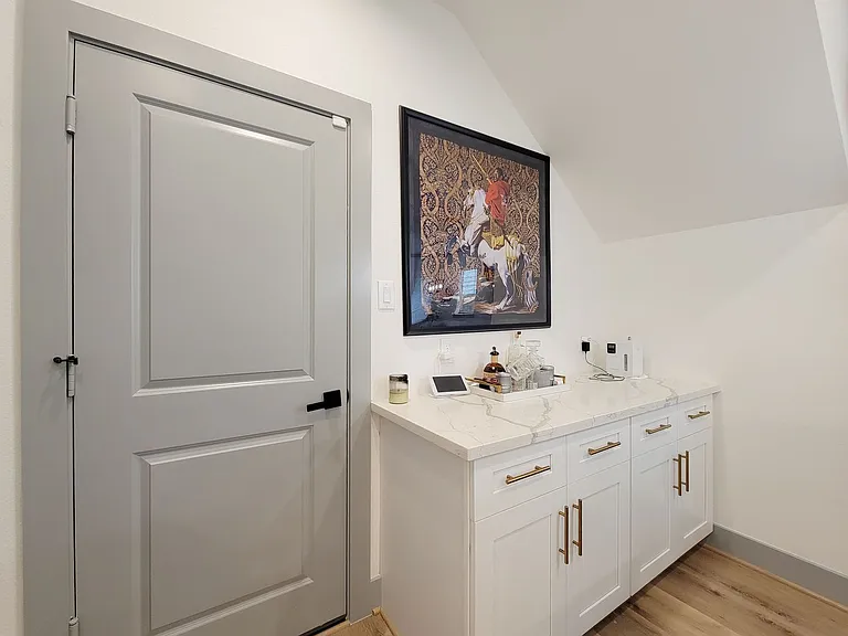6520 Couch St — Photo 19