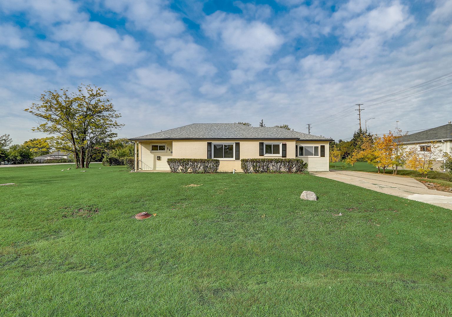 1180 Ash Rd, Hoffman Estates, IL 60169 Zillow