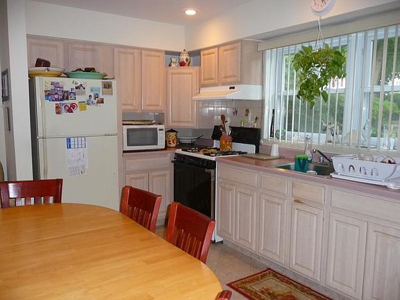 ground floor full kitchen