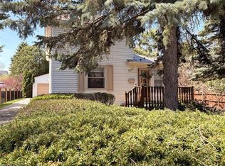 26 Chestnut St, Fonthill, ON L3E0K3