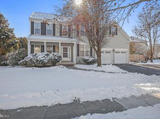 5 Berwick Cir, East Windsor, NJ 08520