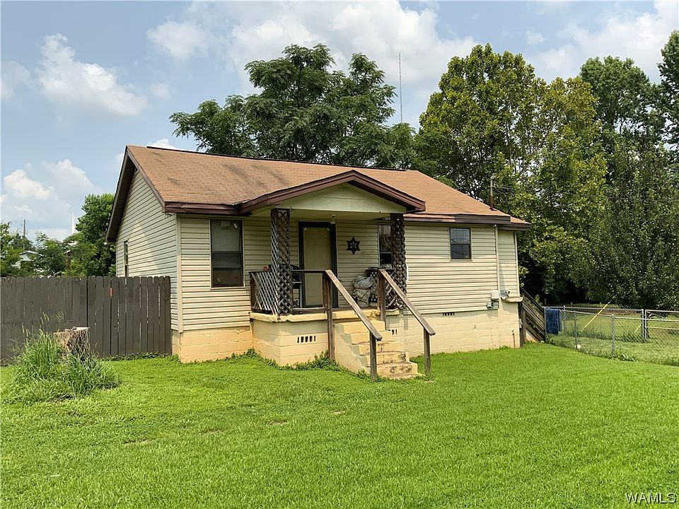 1st image of 326 Crescent Ridge Rd E