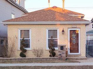 1523 Grove Ave, Berwyn, IL 60402