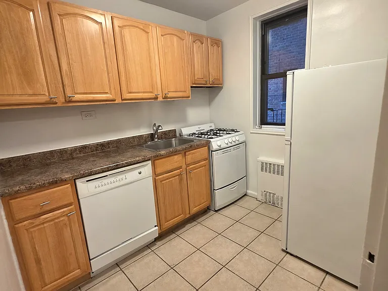 90-11 35th Ave #2H — Photo 5