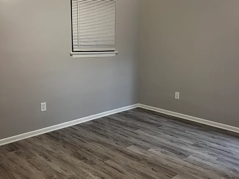 1111 Grove Rd #A — Photo 12