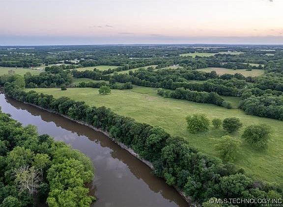 5th image of 13 S 4420th Rd