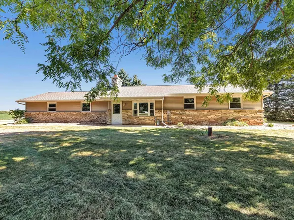 5026 Paiders Rd, Denmark, WI 54208