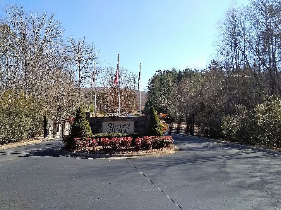 Entrance to Stoney Pt.