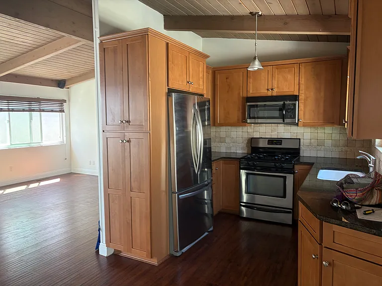 429 1/2 Begonia Ave — Photo 10