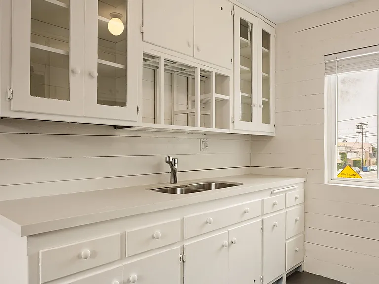 161 W Channel Rd #5 — Photo 12