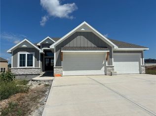 20920 W 188th Ter, Spring Hill, KS 66083