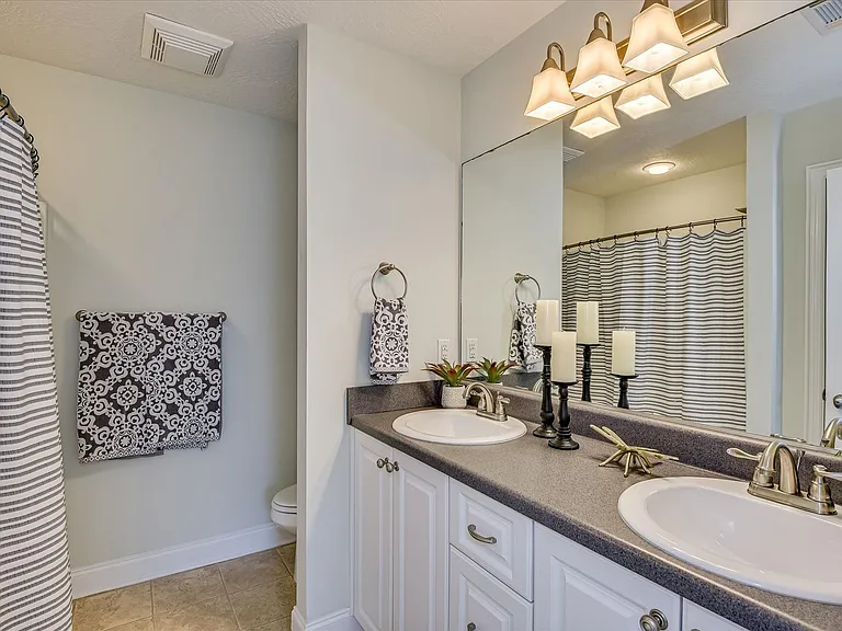 5564 Connor Dr — Photo 27