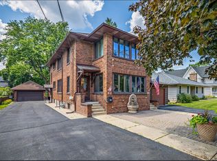 82 S Williams St #1, Crystal Lake, IL 60014