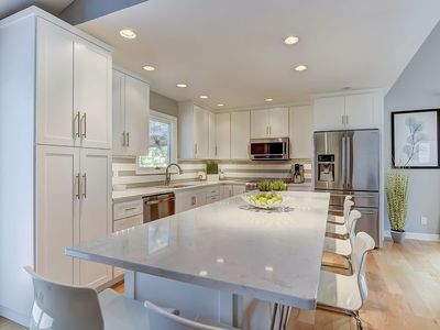 2 Hyde Park Pl, Springfield, IL, 62703