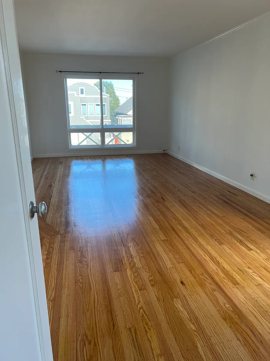 Building Photo - 241-243 Ortega St #241