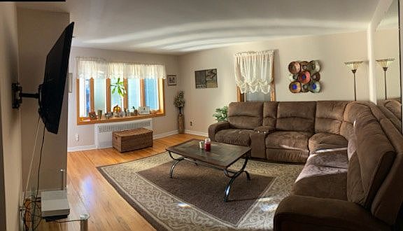 5th image of 73 City Blvd