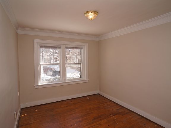 3rd image of 4311 Mercier St