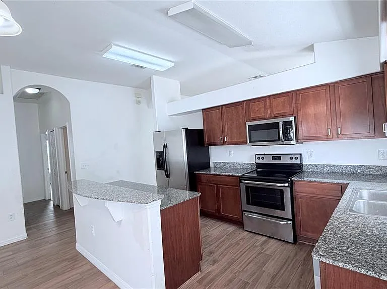 31205 Bridgegate Dr — Photo 7