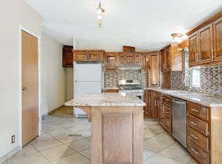 2713 Barcelona Rd SW, Albuquerque, NM 87105