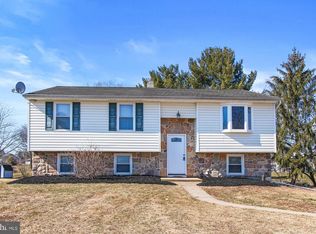 2995 Marlborough Rd, Dover, PA 17315