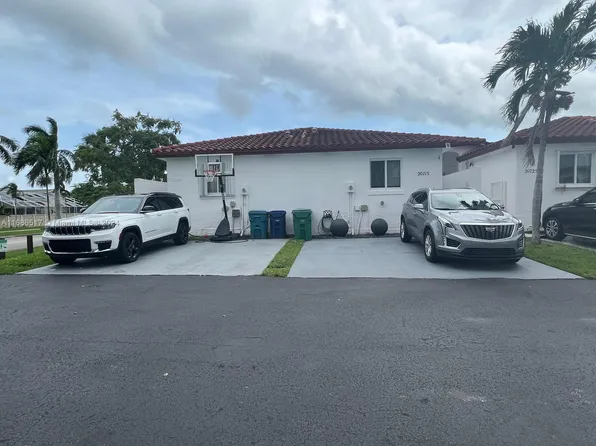20715 SW 81st Ct, Cutler Bay, FL 33189