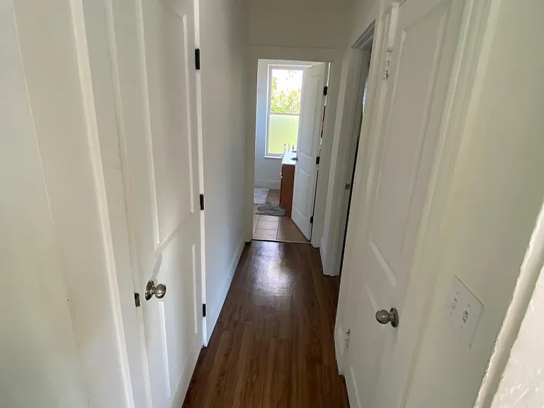 616 Straight St — Photo 11