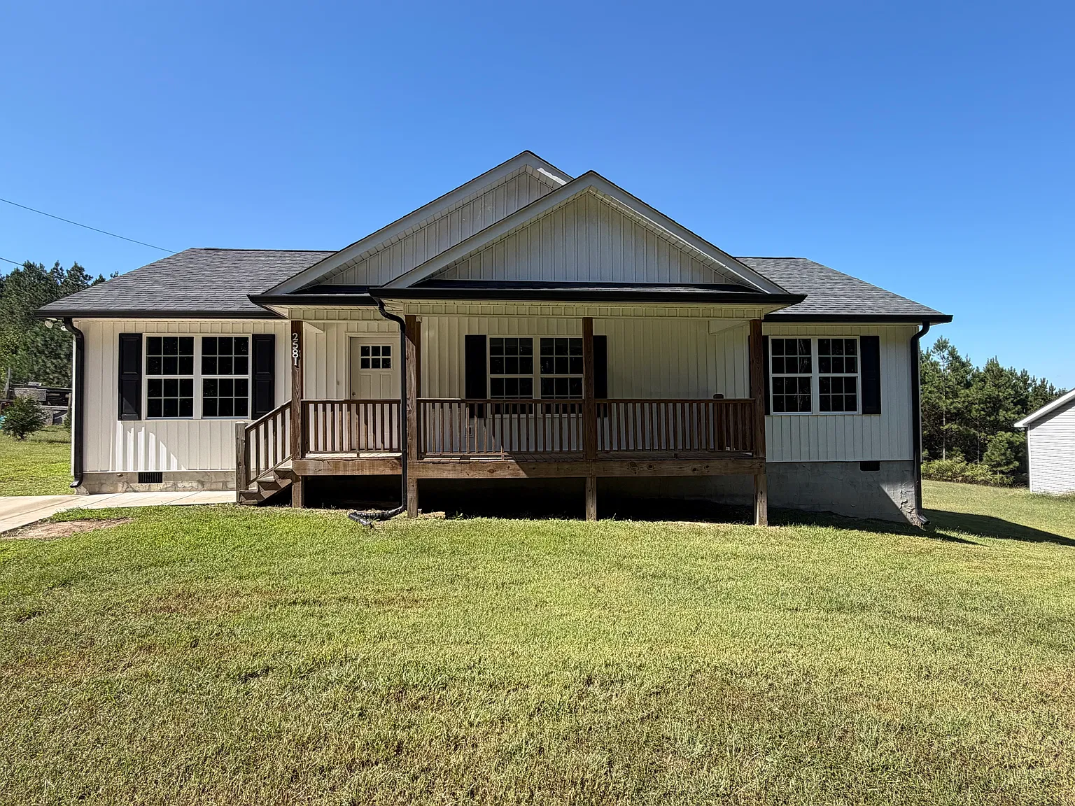3 bed, 1500 sqft, $1,800 — Photo 2