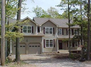 605 Wheelers Fram Rd, Orange, CT 06477