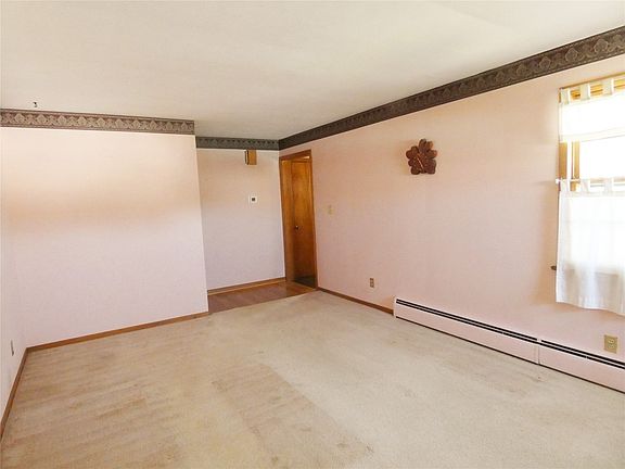 5th image of 30 McNamara Ave