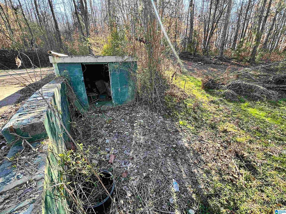 2nd image of 1068 Cedar Ln #1