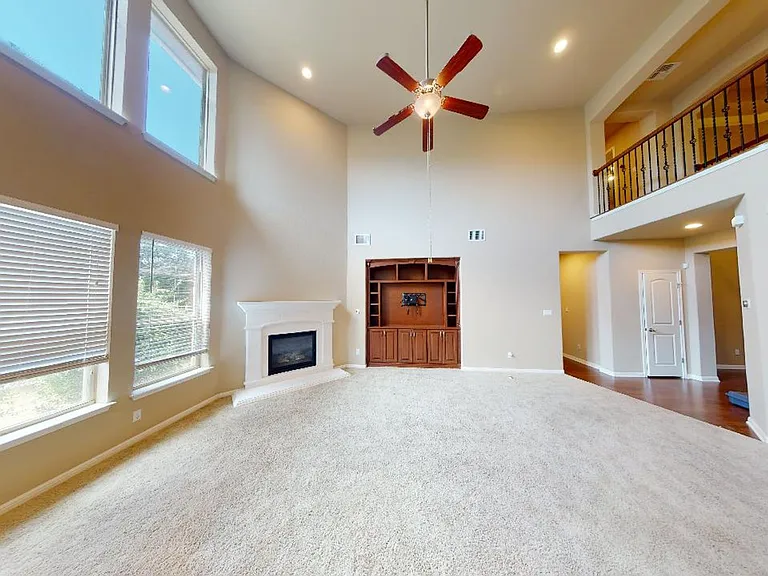 5705 Lipan Apache Bnd — Photo 16