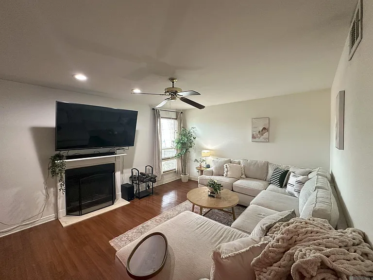 8732 Jefferson Hwy — Photo 7