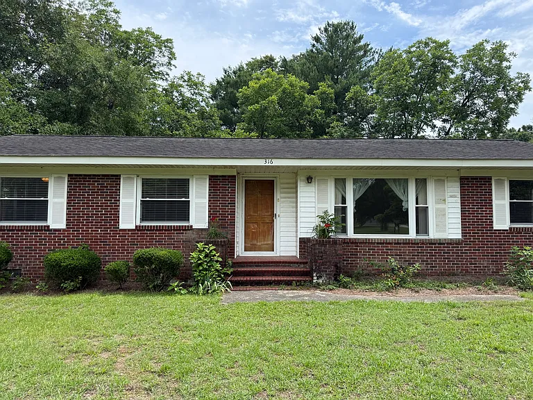 316 Rawls Dr — Photo 3