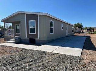 25317 N Lakeside Dr, Paulden, AZ 86334
