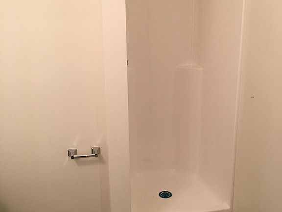 5th image of 112 Broad St #1