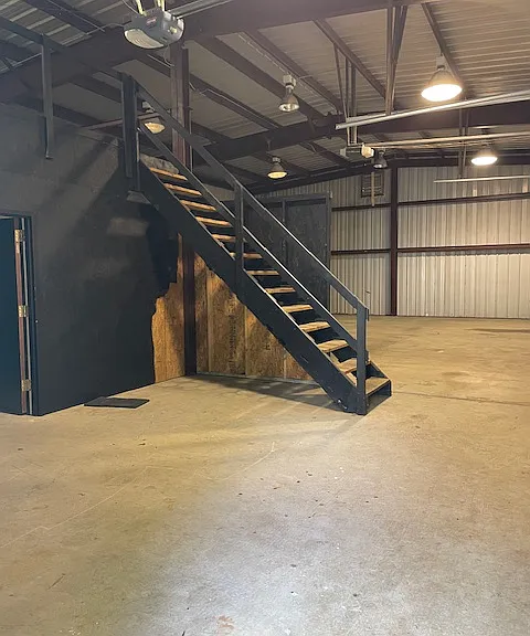3900 Miriam Dr — Photo 17