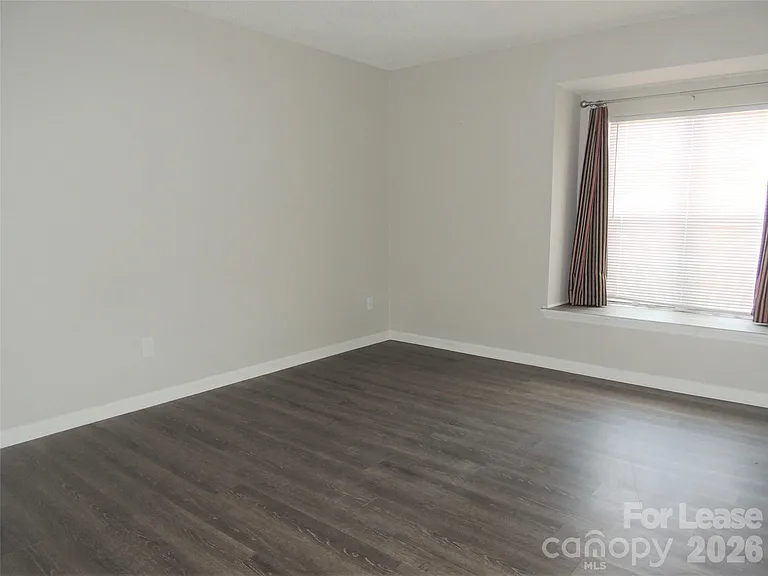 9252 Kings Canyon Dr — Photo 12