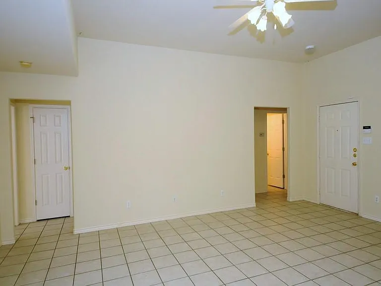 13933 Jacktar St — Photo 3