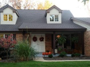 627 Dougherty Terrace Dr, Ballwin, MO 63021