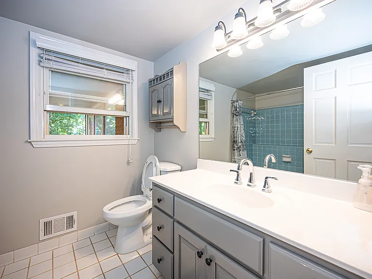520 Arnold Rd — Photo 13