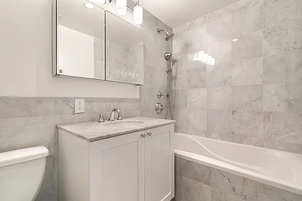 Rented by Compass | media 48