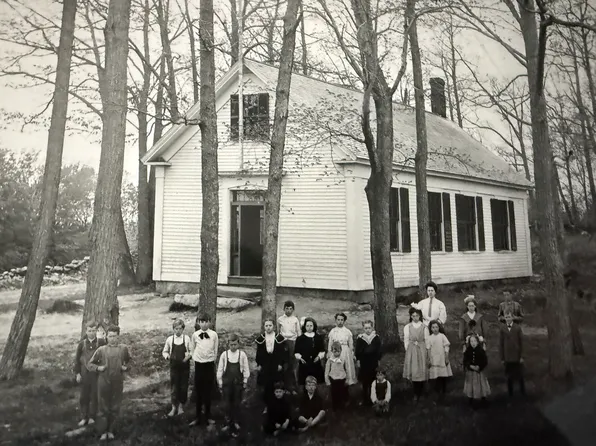 1344 Barre Rd, New Braintree, MA 01531
