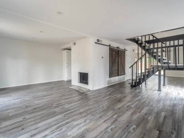 1009 Kings Manor Dr, Lake Dallas, TX 75065