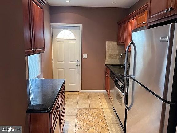 4th image of 1507 E Montgomery Ave