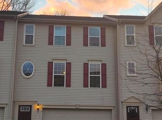 8 Wallace Rd, Mount Holly, NJ 08060