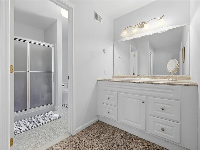 615 W Rosedale Ave — Photo 23