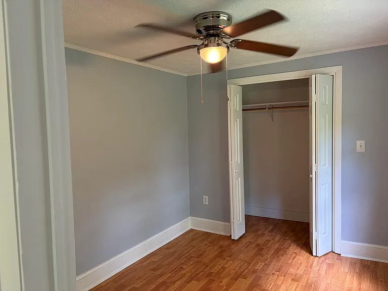 1516 Mountain Dale Rd — Photo 4