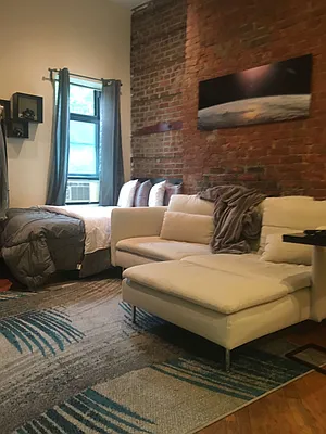 Rented by Meraki Realty LLC | media 6