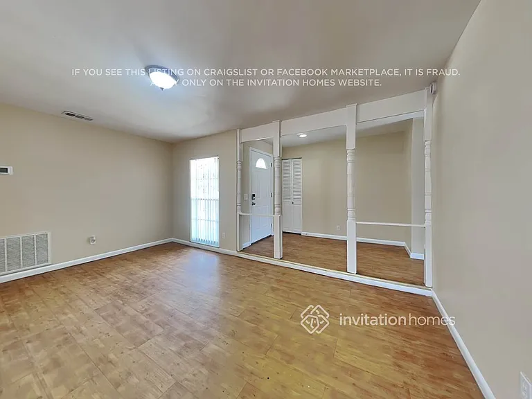 8303 W Hiawatha St — Photo 5