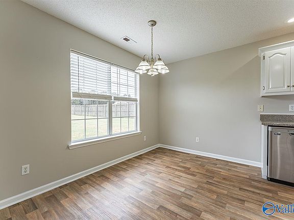 4th image of 123 Meadow Green Dr